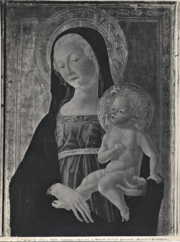 Alinari, Fratelli — Siena - Accademia di Belle Arti. La Madonna col Figlio, particolare. (Neroccio di Bartolommeo). — particolare